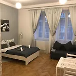 Διαμέρισμα On Miodowa Krasków