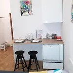 アパート On Miodowa *