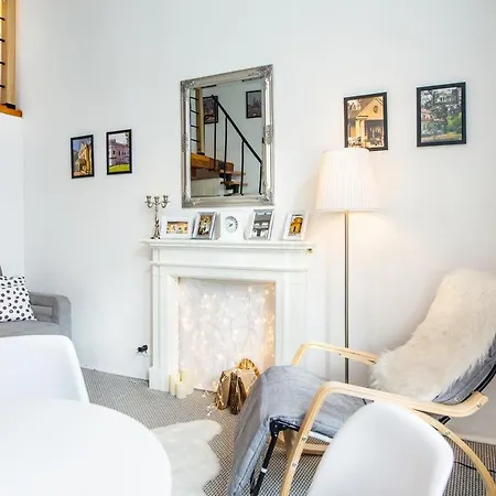 Apartment On Miodowa *